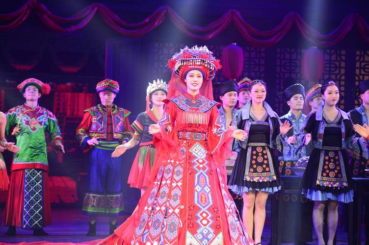 停演55天后 湖南张家界《魅力湘西》恢复演出