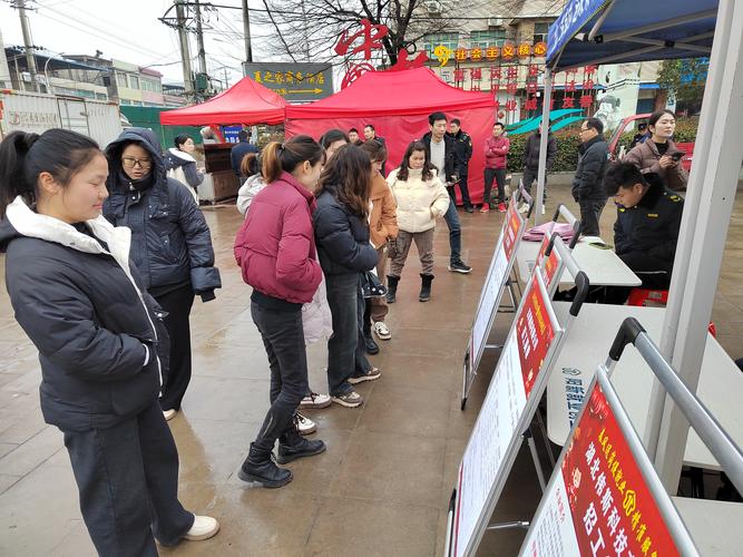 播州区:送岗位下乡 群众就业有保障