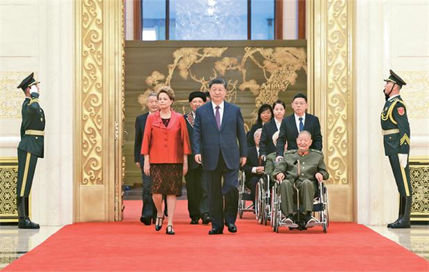 习近平谈“强国建设、民族复兴”系列之四:两个“大团结”