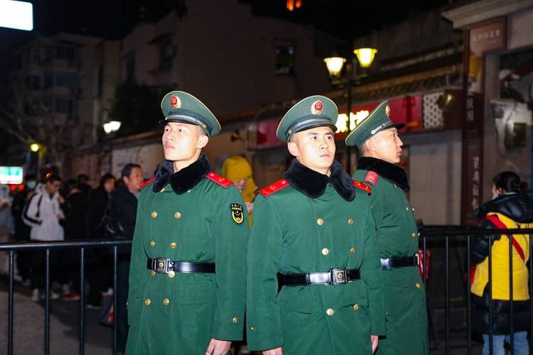 武警上海总队拉开新年度训练序幕