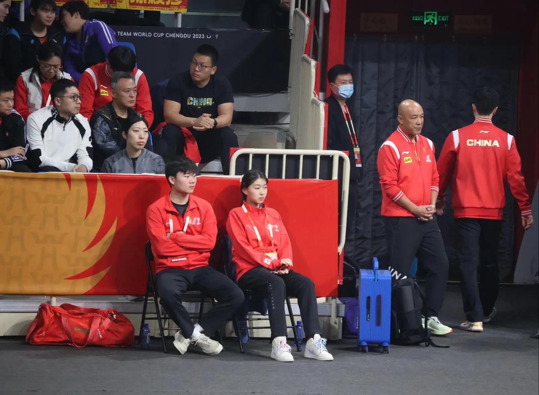 成都国际乒联混合团体世界杯国乒取得六连胜 马龙点赞勒布伦兄弟