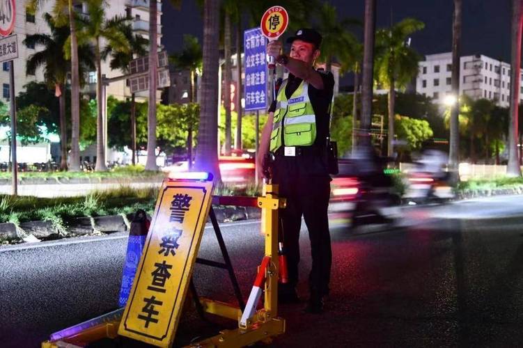 守护好当“夏”,交警为平安再加码