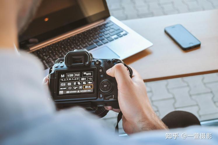 学习摄影技巧 用镜头记录生活
